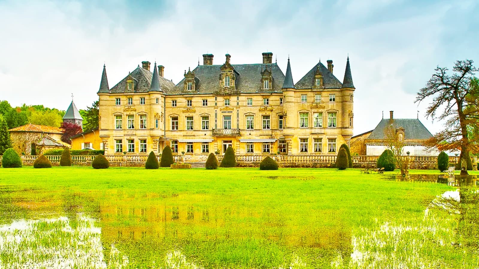 Castle experience in France | Hotel of your choice for 2 people foto 2
