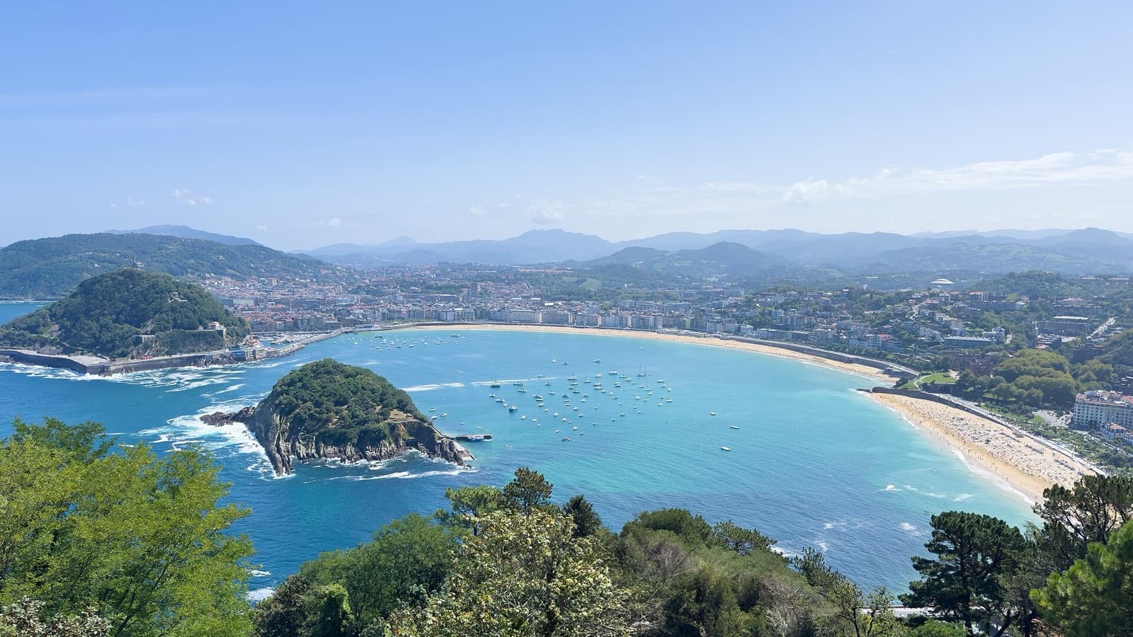 Northern Spain Family Holiday (2 adults + 2 children) foto 1