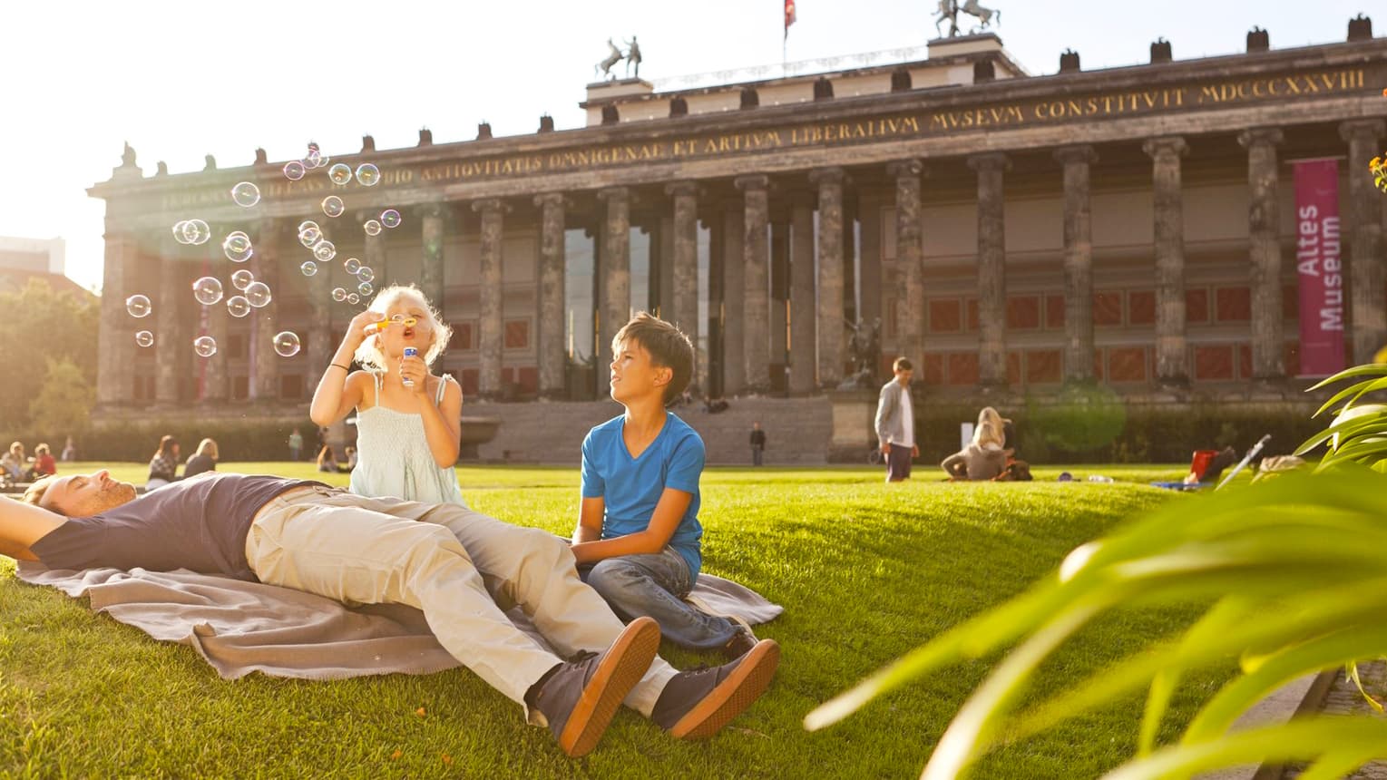 Stedentrip Voucher - Parijs, Berlijn of Antwerpen foto 2