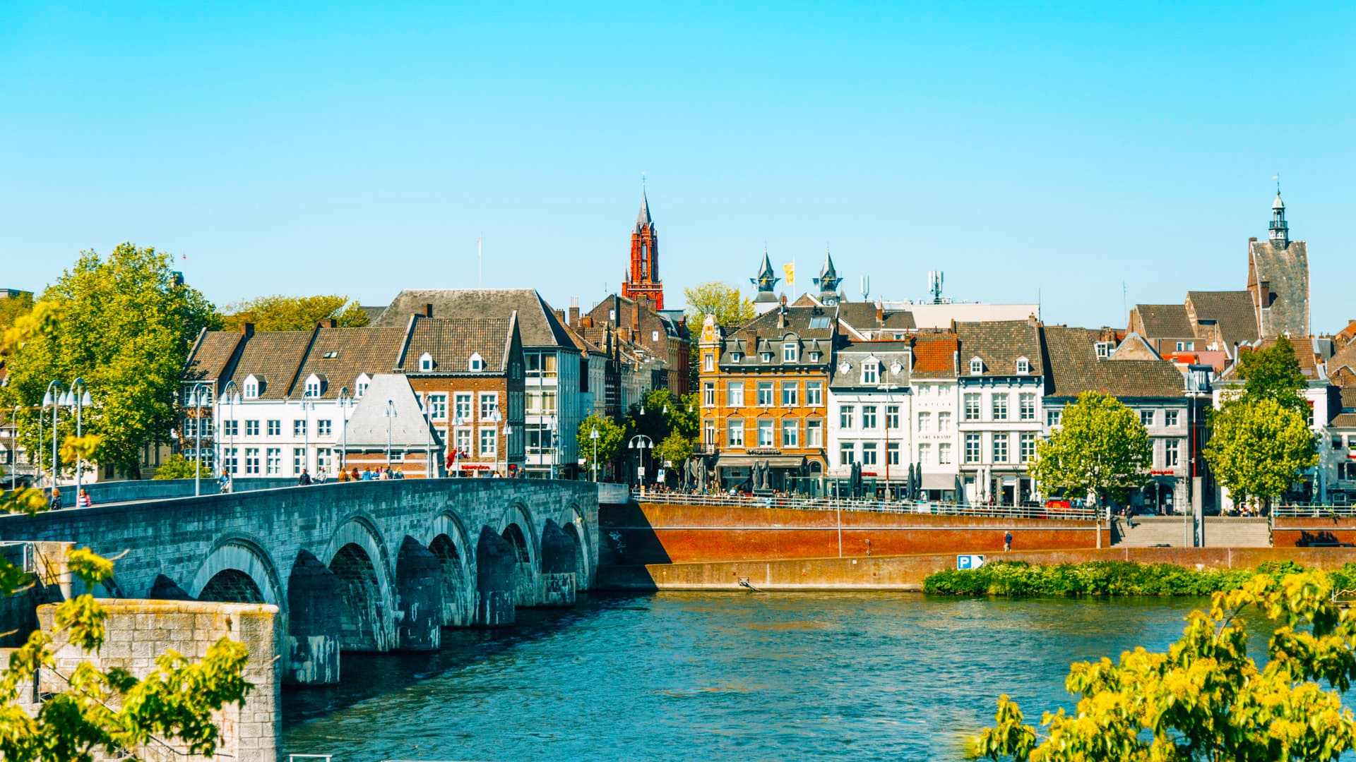 Maastricht met Toegang tot Kasteel Hoensbroek foto 1
