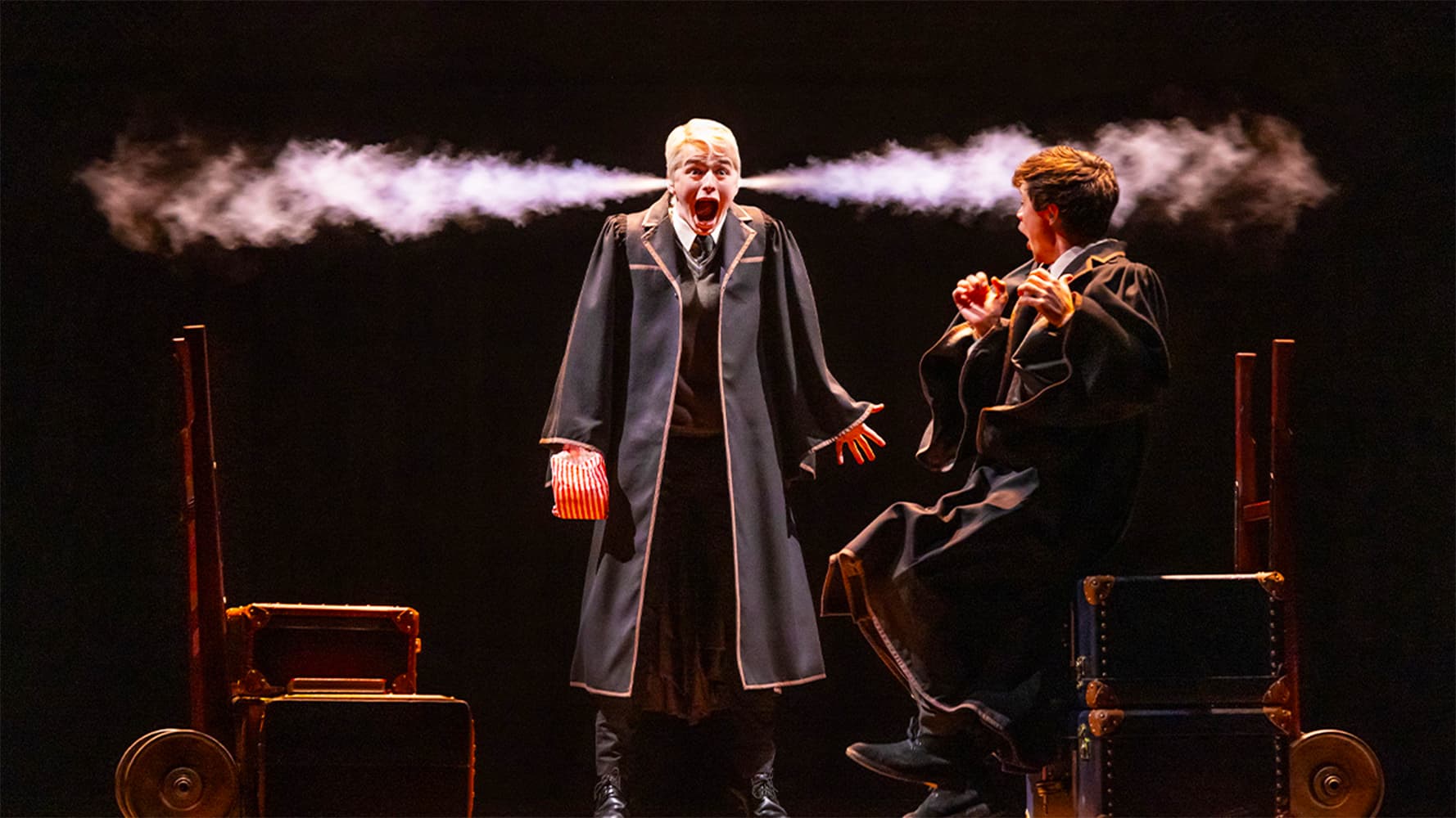 {"en":"Harry Potter Theaterervaring | Tickets & 2 Nachten Verblijf in Londen","nl":"Harry Potter Theaterervaring | Tickets & 2 Nachten Verblijf in Londen","de":"","fr":""} foto 2